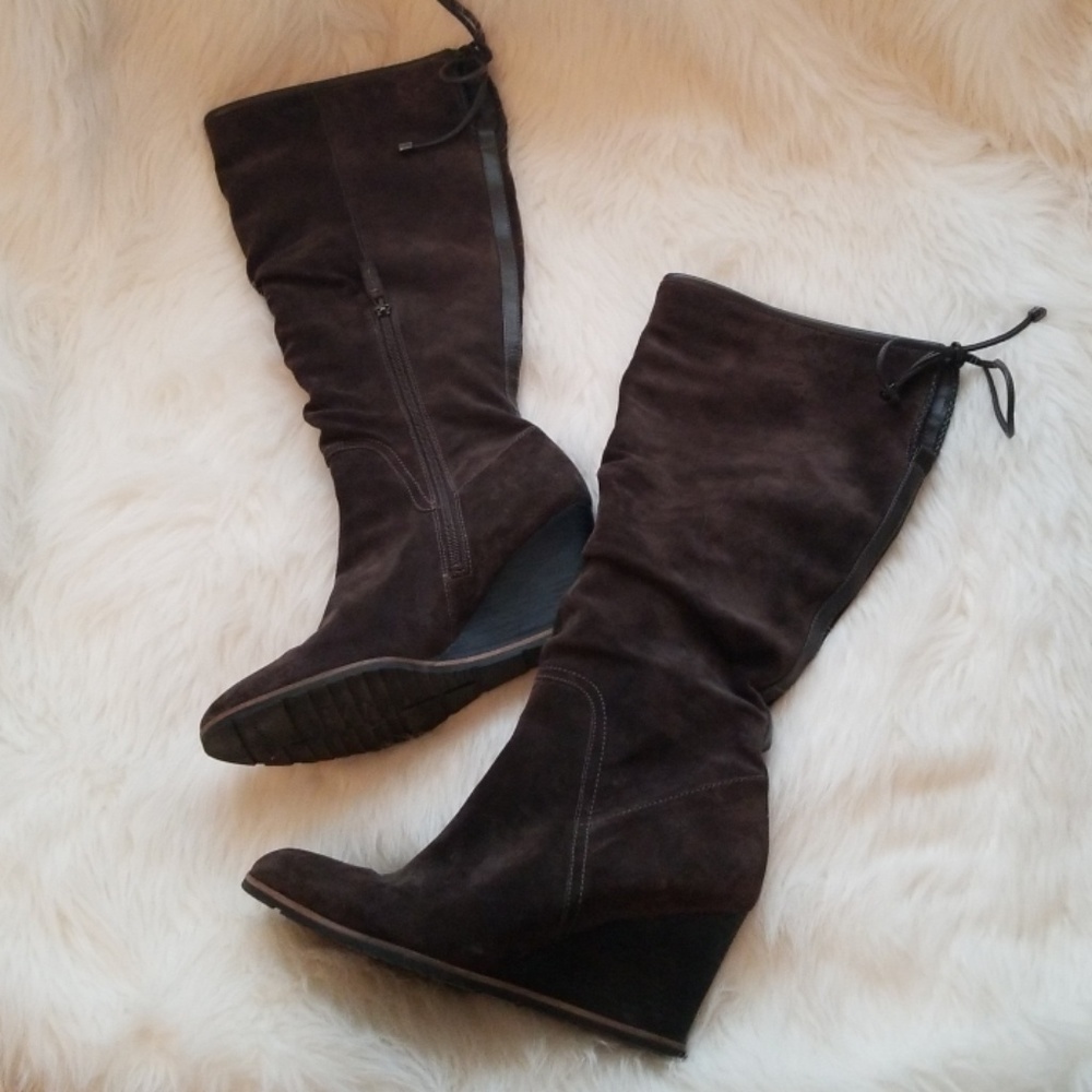 Franco Sarto Suede wedge boots (2 toned)